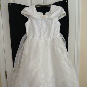 Muneca girls formal dress